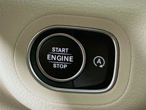 Certified 2026 Mercedes-Benz GLS 450 4MATIC image 16
