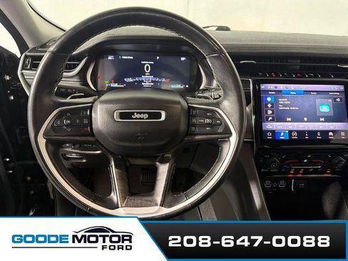 Used 2021 Jeep Grand Cherokee L Limited AWD/4WD image 12