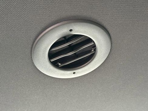 Used 2025 Chevrolet Suburban RST image 20