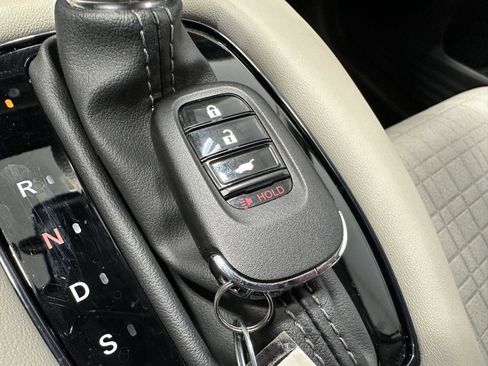 Certified 2023 Honda HR-V LX image 27