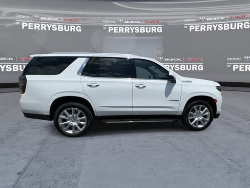 Used 2024 Chevrolet Tahoe High Country AWD/4WD image 9