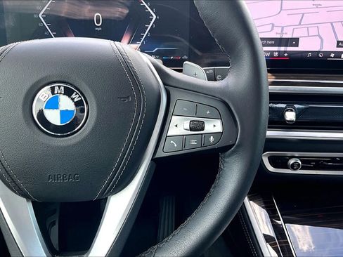 Used 2025 BMW X5 sDrive40i w/ Premium Package RWD image 25