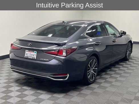 Certified 2023 Lexus ES 300h w/ Premium Package FWD image 5