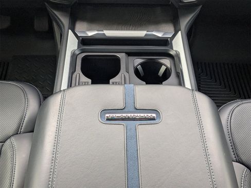 Used 2025 Ford F250 Platinum w/ FX4 Off-Road Package image 20