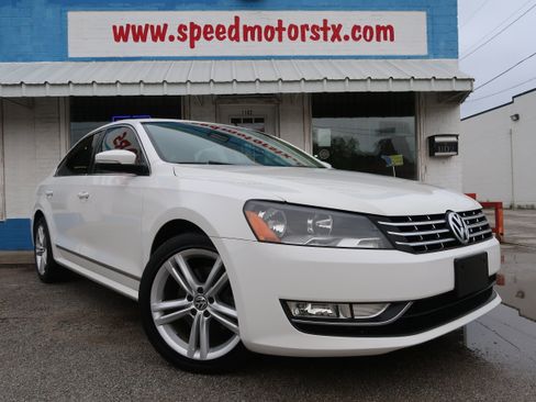 Used 2013 Volkswagen Passat TDI SEL Premium image 2