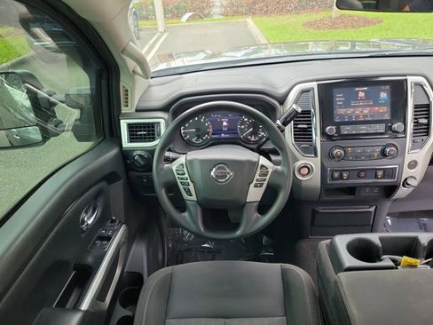 Used 2021 Nissan Titan SV w/ Accessory Utility Package RWD image 10