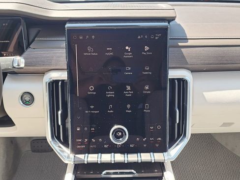 New 2026 GMC Acadia Denali w/ Super Cruise Package FWD image 28