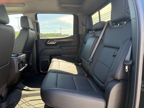 Used 2025 Chevrolet Silverado 1500 LTZ w/ LTZ Premium Package AWD/4WD image 35