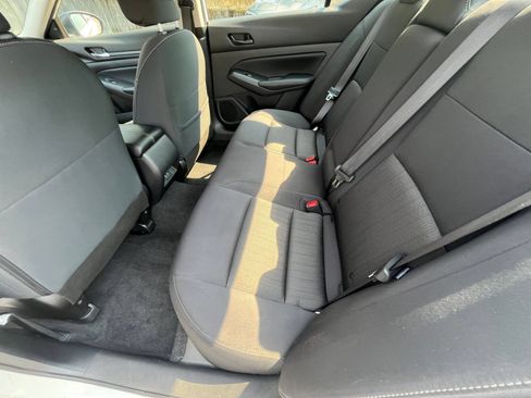 Used 2025 Nissan Altima 2.5 SV FWD image 26