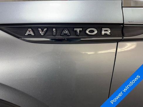 Used 2021 Lincoln Aviator Reserve w/ Elements Package Plus image 8