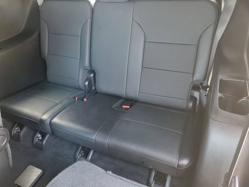 Used 2025 Buick Enclave Preferred AWD/4WD image 22