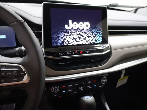 New 2026 Jeep Compass Limited AWD/4WD image 21