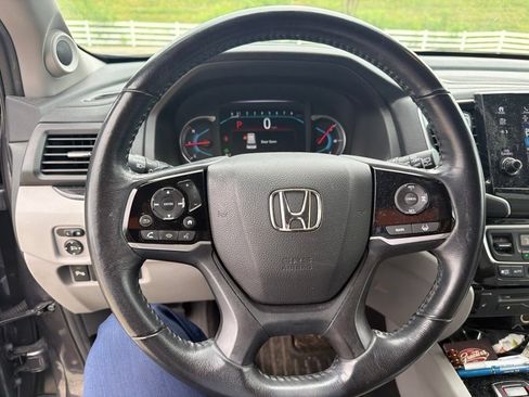 Used 2019 Honda Pilot Touring image 21