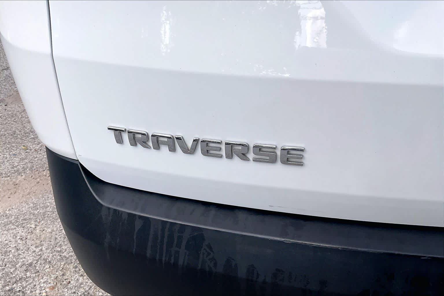 Used 2018 Chevrolet Traverse LT FWD image 10