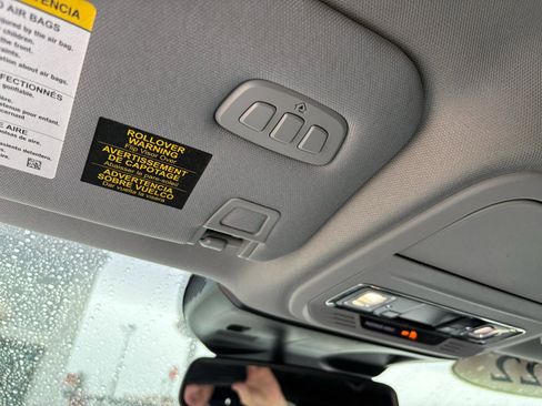 Used 2022 Lincoln Corsair Standard AWD w/ Equipment Group 101A image 33