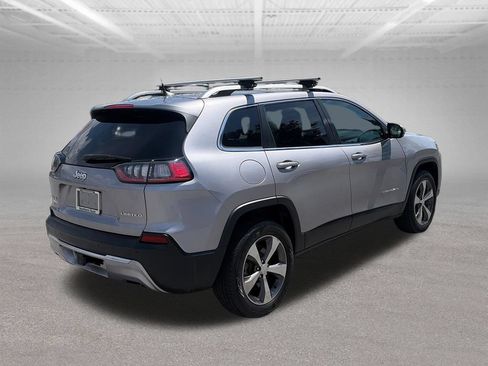 Used 2019 Jeep Cherokee Limited w/ Trailer Tow Group AWD/4WD image 6