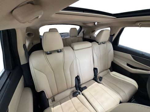 Used 2023 Acura MDX SH-AWD w/ Advance Package image 17