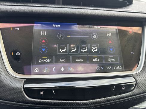 Used 2024 Cadillac XT6 Luxury w/ LPO, Floor Liner Package image 19