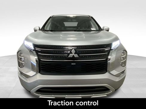 Used 2024 Mitsubishi Outlander SE image 7