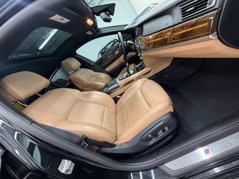 Used 2015 BMW 750i RWD image 24