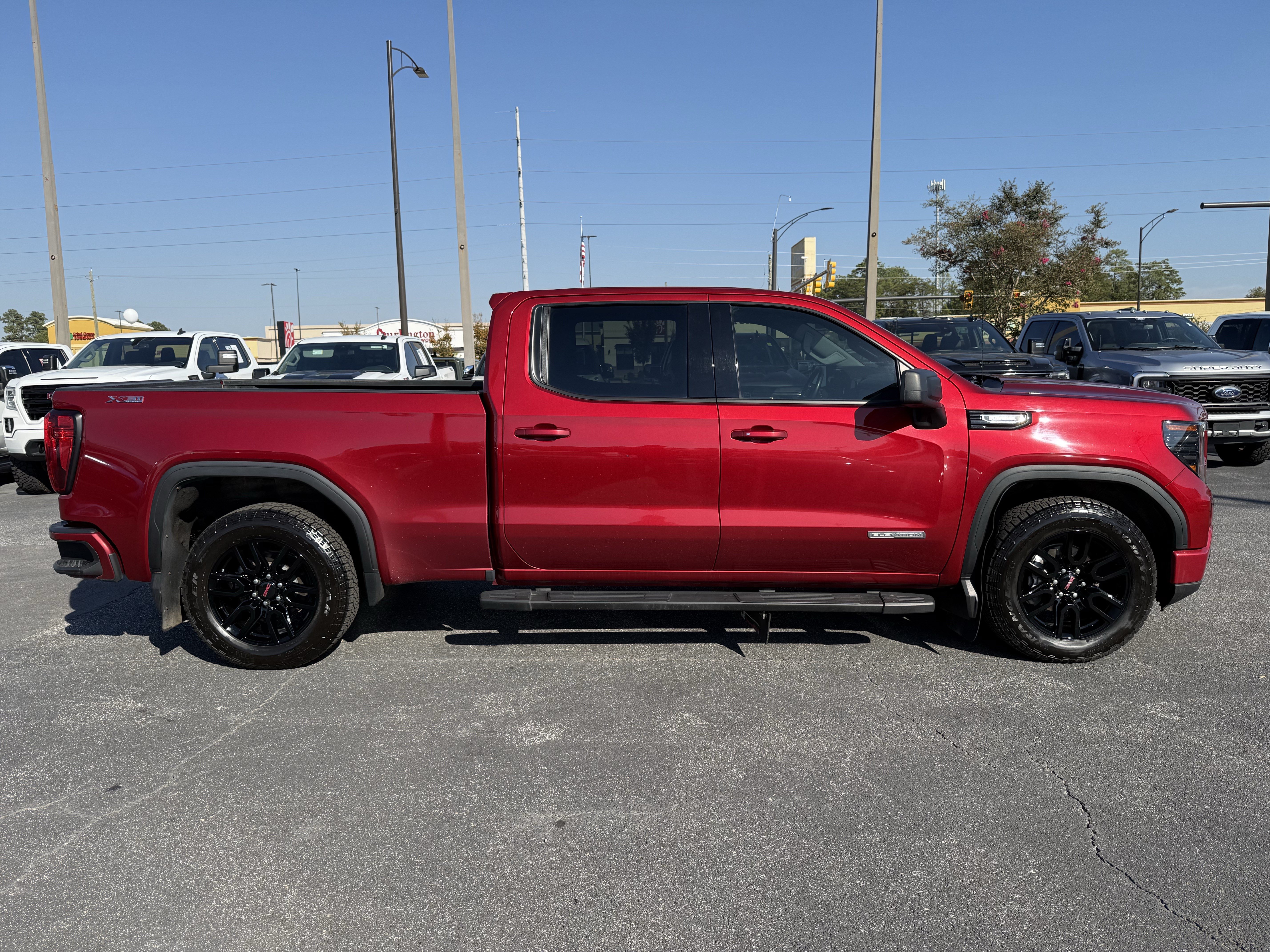 Used 2024 GMC Sierra 1500 Elevation w/ X31 Off-Road Package AWD/4WD image 11
