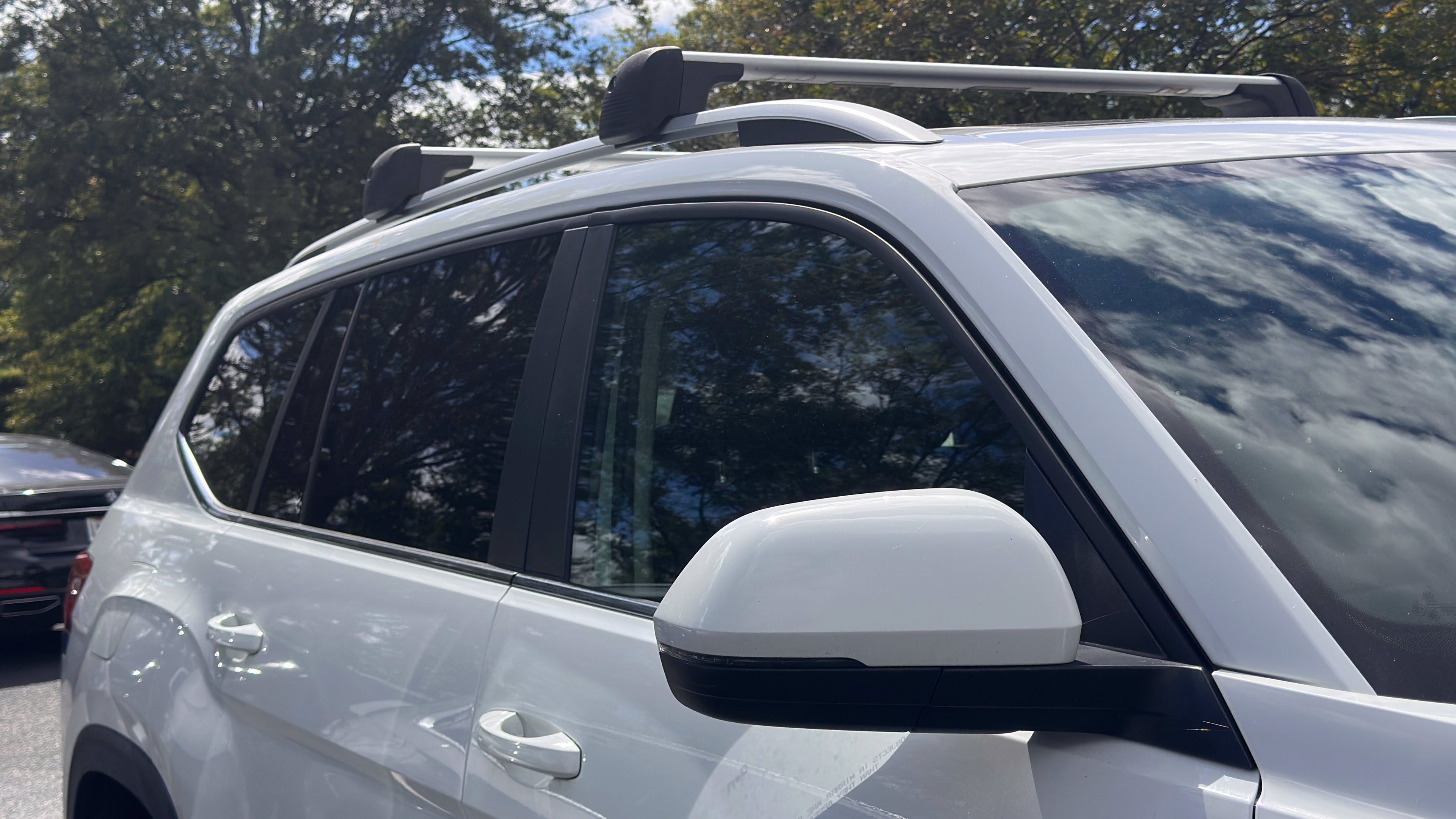 Used 2021 Volkswagen Atlas SEL AWD/4WD image 3
