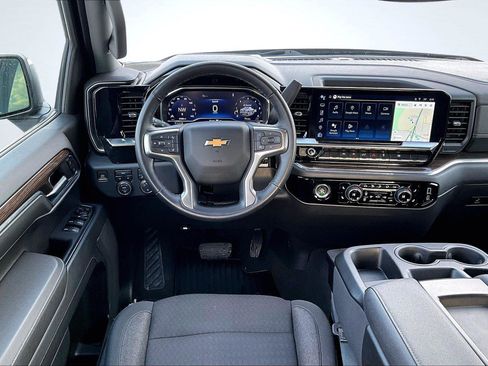 Used 2024 Chevrolet Silverado 1500 LT image 5