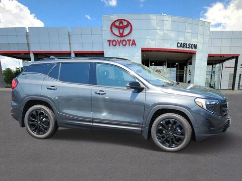 Used 2021 GMC Terrain SLT w/ Elevation Edition AWD/4WD image 2