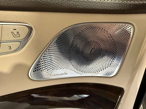 Used 2018 Mercedes-Benz S 560 4MATIC Sedan image 19