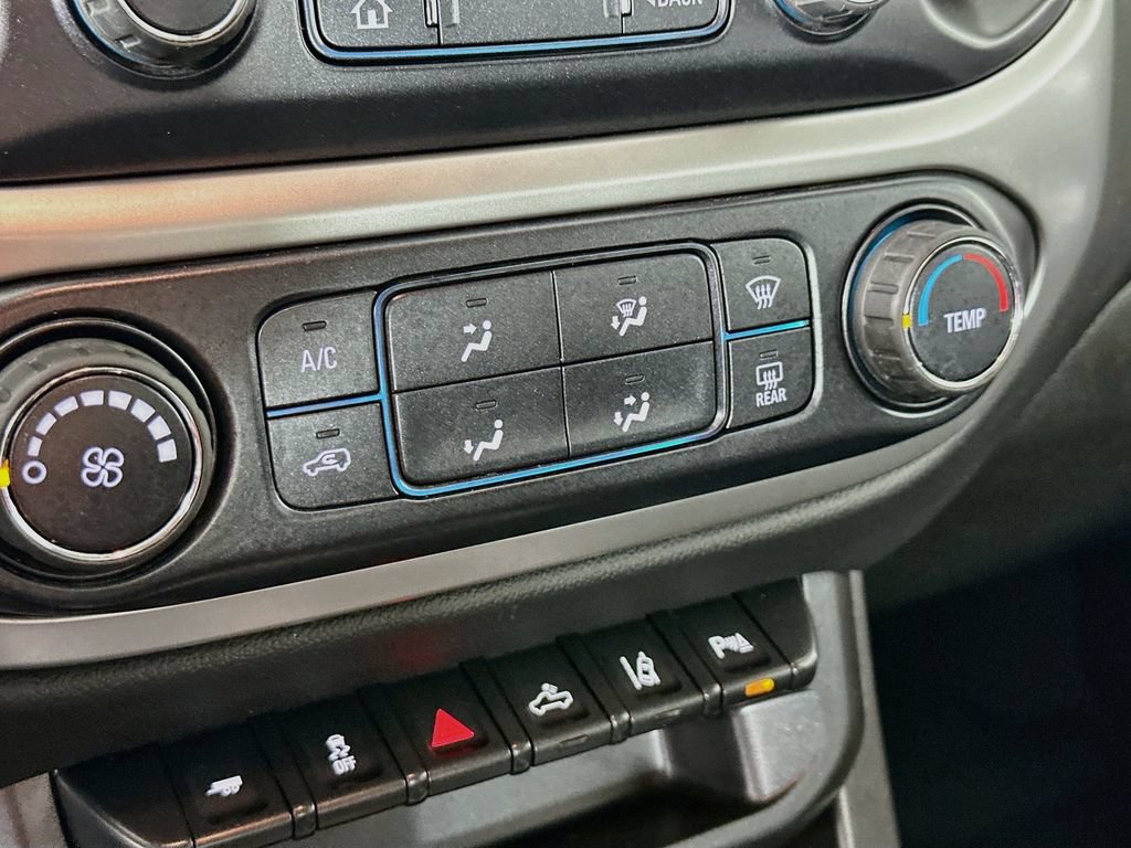 Used 2020 Chevrolet Colorado LT w/ Safety Package AWD/4WD image 17
