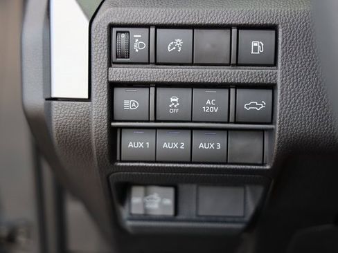 New 2025 Toyota Tacoma TRD Off-Road image 18