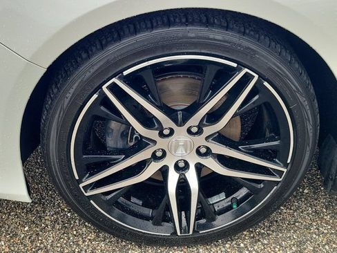 Used 2021 Honda Accord Touring image 8