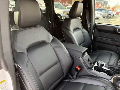 New 2025 Ford Bronco Badlands image 31