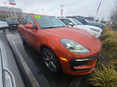 Used 2022 Porsche Macan S image 1