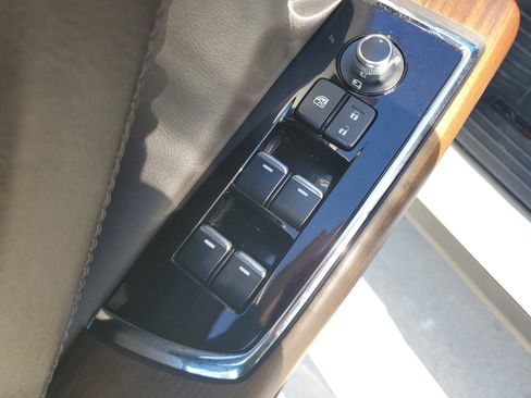 Used 2022 MAZDA CX-9 Signature image 21