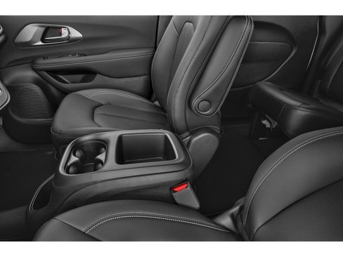 New 2026 Chrysler Voyager LX FWD image 36