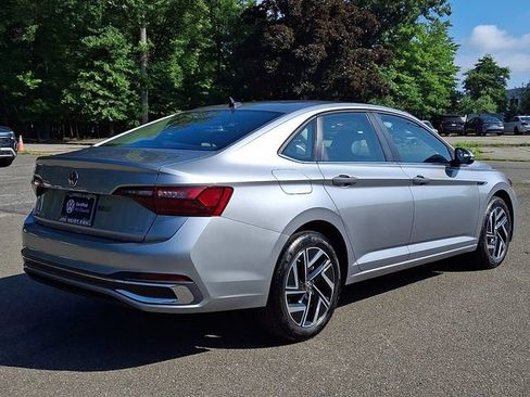 Certified 2024 Volkswagen Jetta SEL FWD image 11
