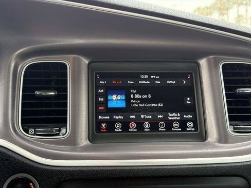 Used 2022 Dodge Charger SXT RWD image 15