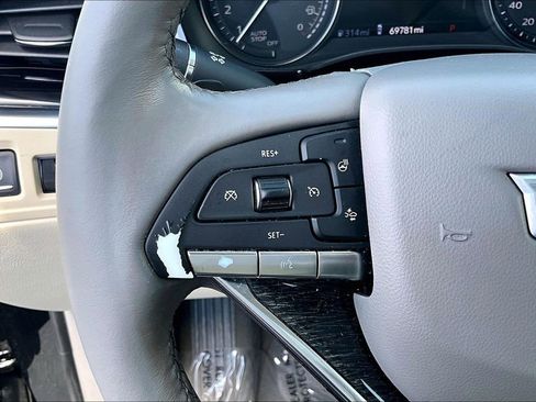 Used 2023 Cadillac XT6 Premium Luxury w/ Technology Package image 11