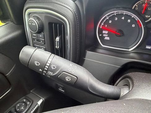 Used 2021 Chevrolet Silverado 1500 LT Trail Boss w/ Bed Protection Package AWD/4WD image 21
