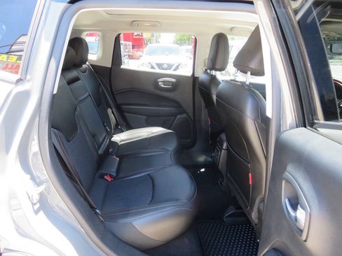 Used 2019 Jeep Compass Trailhawk w/ Cold Weather Group AWD/4WD image 23