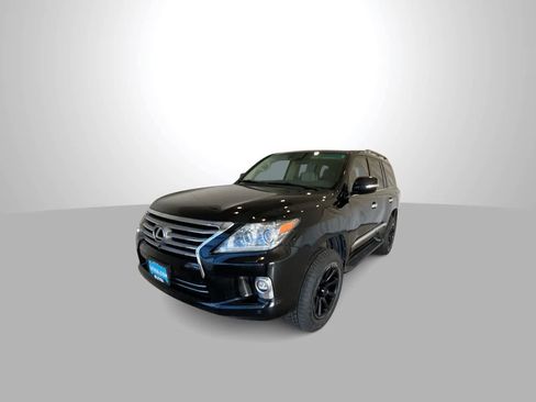 Used 2015 Lexus LX 570 image 4