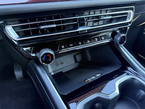 Used 2024 Chevrolet Traverse RS w/ LPO, Floor Liner Package image 19