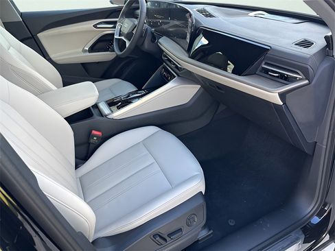 New 2025 Audi Q5 Premium image 33