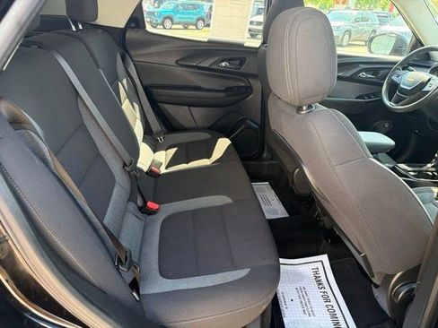 Used 2021 Chevrolet TrailBlazer LT w/ Sun and Liftgate Package AWD/4WD image 18