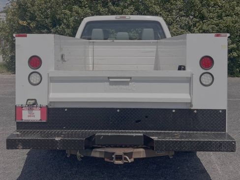 Used 2016 Ford F250 XL w/ Power Equipment Group RWD image 6