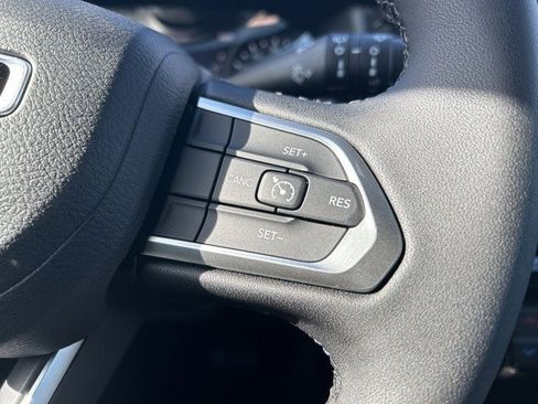 New 2026 Jeep Compass Latitude AWD/4WD image 21
