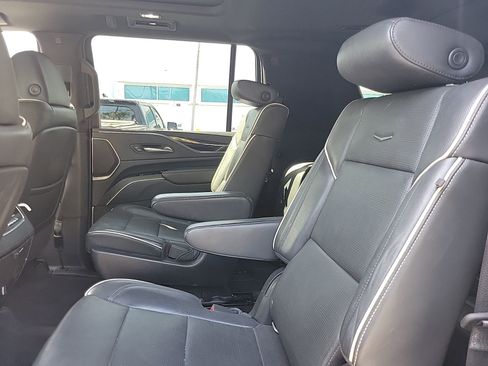 Used 2022 Cadillac Escalade ESV Sport image 19