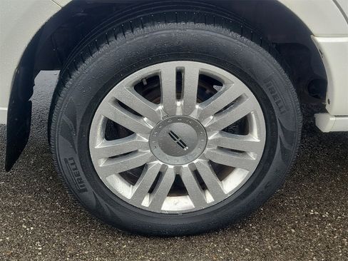 Used 2013 Lincoln Navigator 4WD w/ HD Trailer Tow Pkg image 5