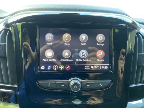 Used 2023 Chevrolet Traverse LT FWD image 25